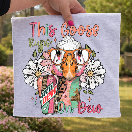 This goose runs on dew DTF Transfer (Fabrics)